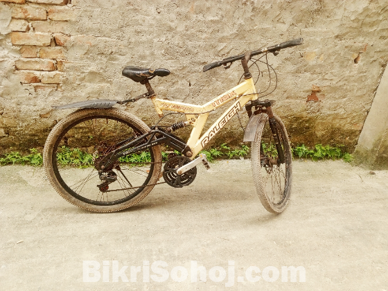 বাইসাইকেলে